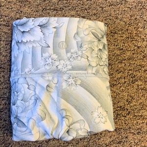 Lululemon legging 28” size 12